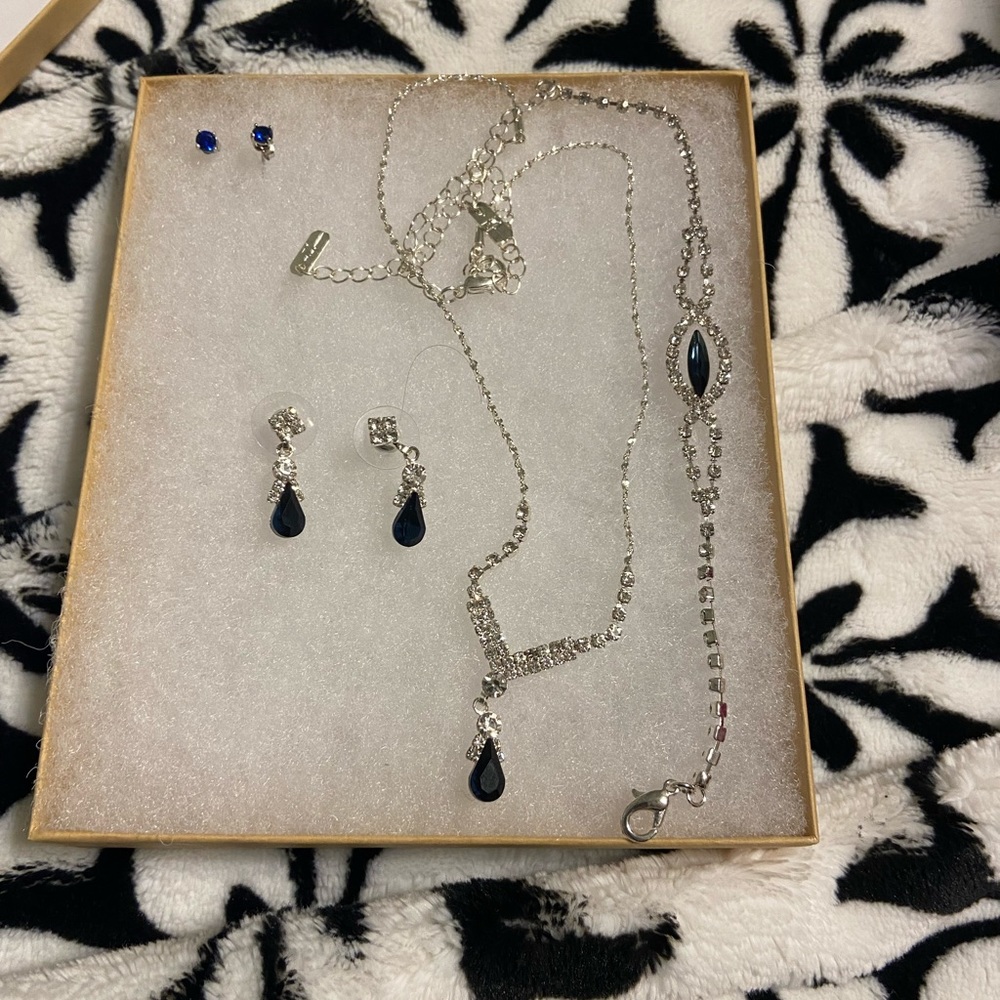 Montana blue (navy) bridal jewelry set